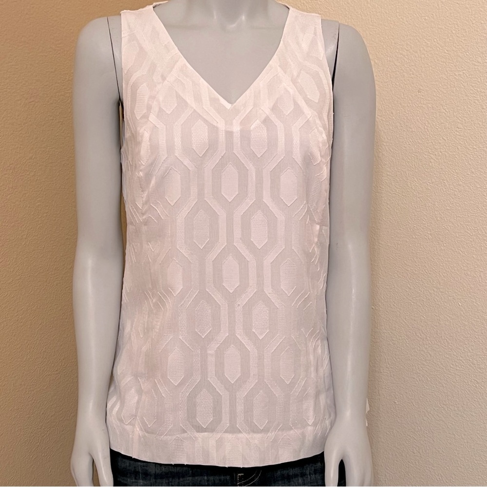 Banana Republic Factory White Textured Sleeveless Tank Blouse